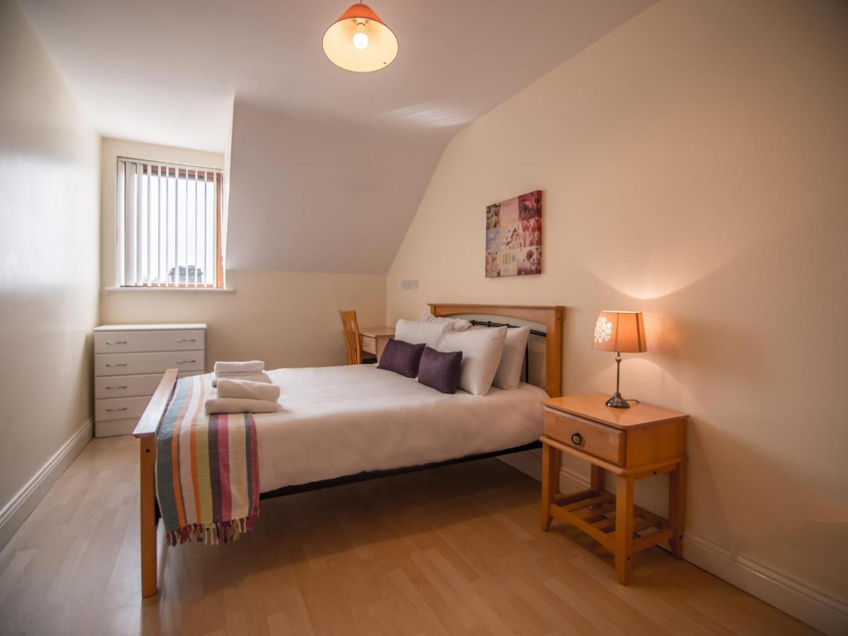 Donegan Court Aparthotel Голуэй Экстерьер фото